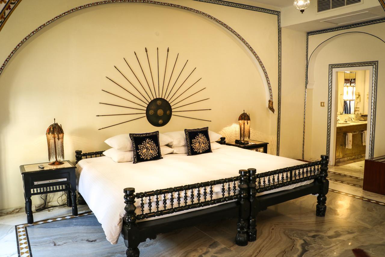 เดอะ ราช พาเลซ  Hotel ชัยปุระ ภายนอก รูปภาพ